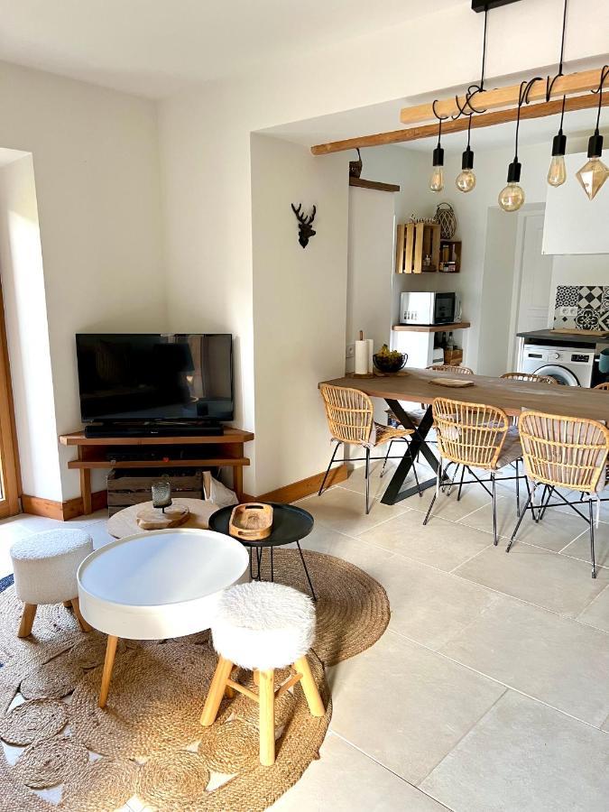Bel Appartement 8 Personnes A Saint Chaffrey Exterior photo